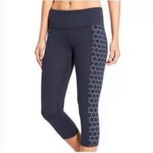 Athleta eyelet chaduraga legging